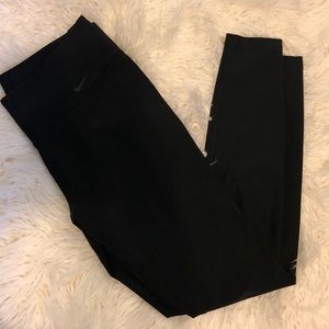 Nike Leggings • Size Large